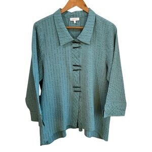 Habitat Collared Button Down Shirt Sz L Blue Textured Striped Top Blouse Classy